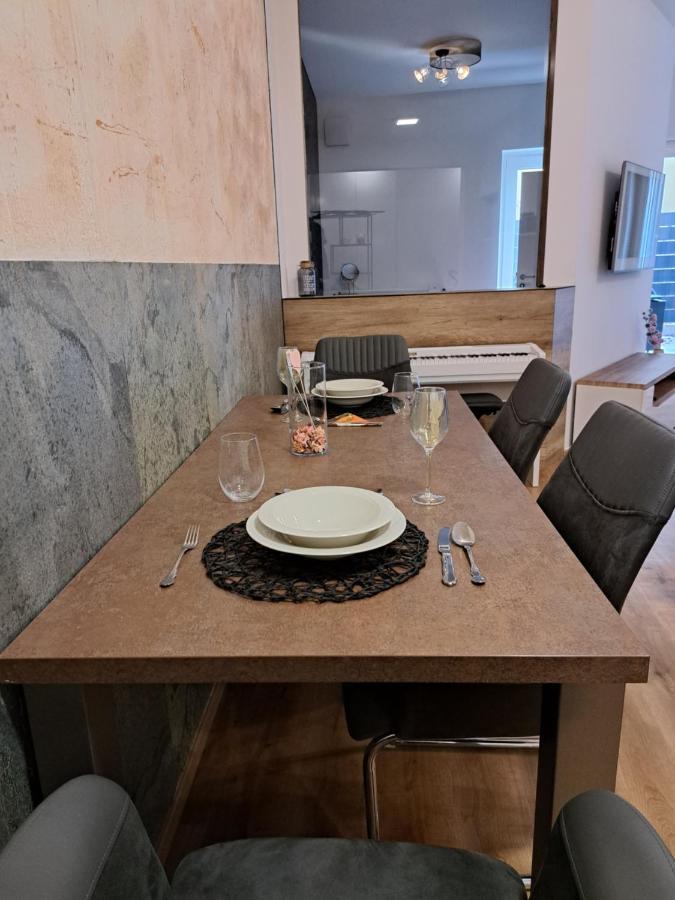 Stunning New Apartment With Free Parking Near City Centre Любляна Экстерьер фото