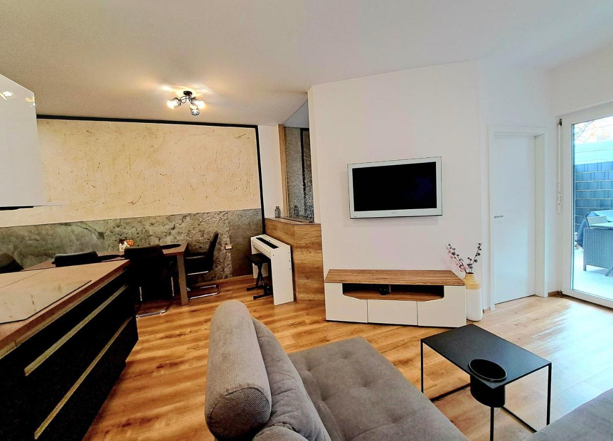 Stunning New Apartment With Free Parking Near City Centre Любляна Экстерьер фото