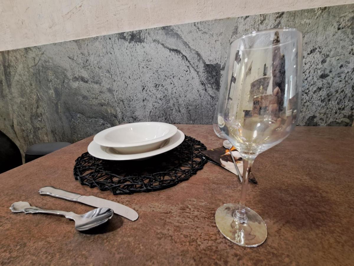 Stunning New Apartment With Free Parking Near City Centre Любляна Экстерьер фото